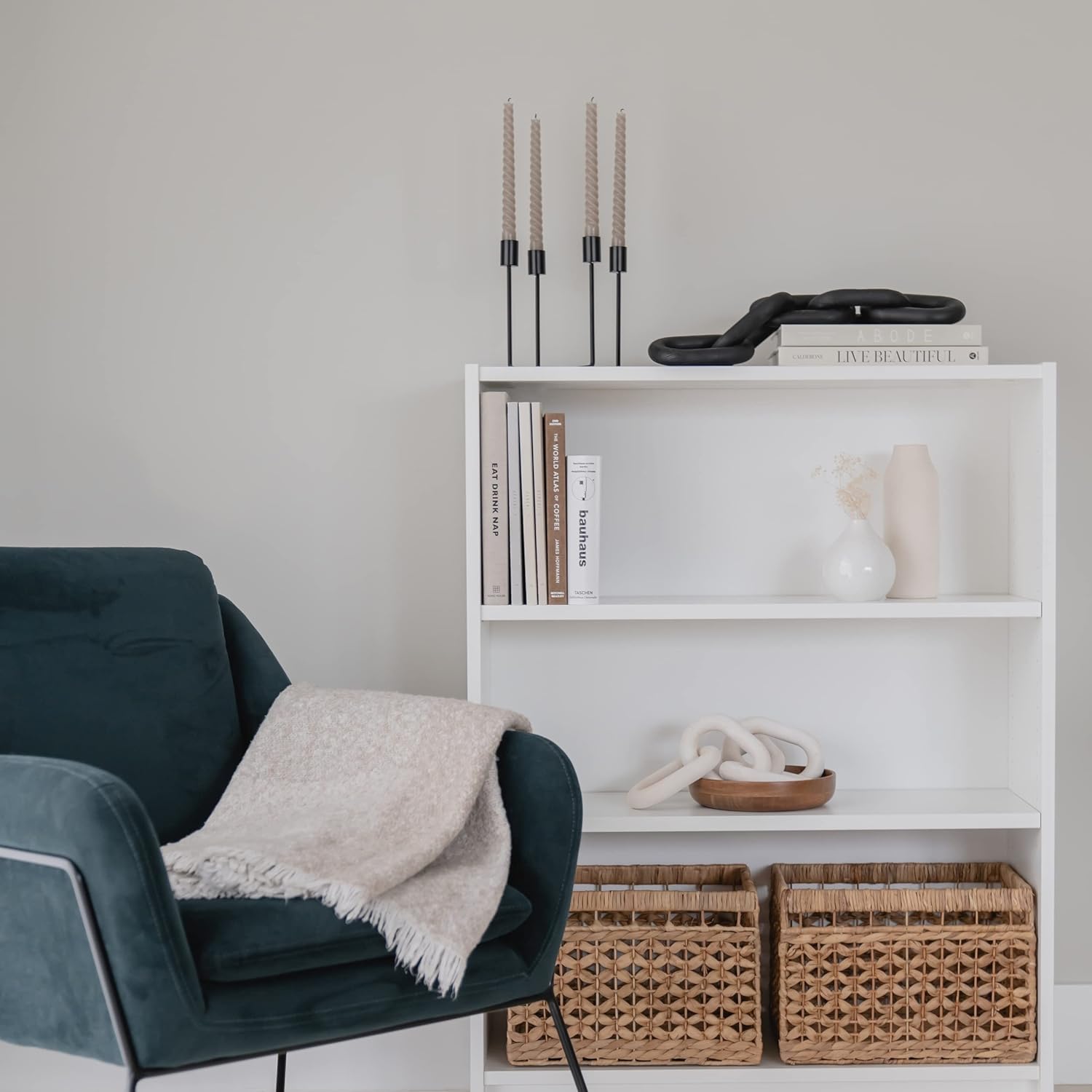 Wood Chain Link Decor – Modern Wooden Chain Knot Sculpture for Coffee Table, Shelves & Home Décor